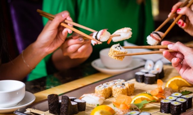 Скандальний ресторан: незважаючи на звинувачення заклад продовжує роботу