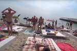 Скрин, видео YouTube пляж