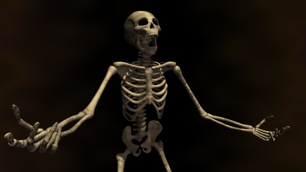 Легендарный скелет и картина Бэнкси: лучшие мемы 15 октября