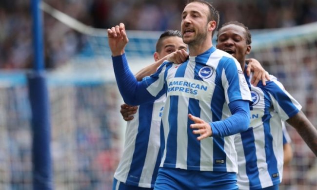 Футболісти і фанати англійського Брайтону шалено відсвяткували повернення в еліту через 34 роки
