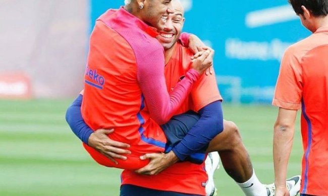 Як Неймар на тренуваннях "бешкетує"