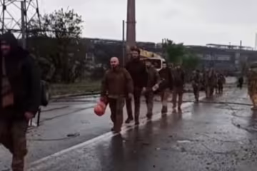 Бойцы из Азовстали. Фото: скриншот YouTube