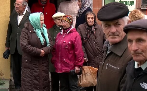 Пенсіонери в Україні. Фото: скриншот Youtube
