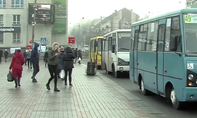 Общественный транспорт. Фото: скрин youtube