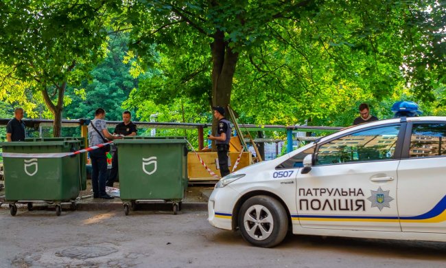 В Киеве окровавленный психиатр схватился за нож: охотился на женщину с ребенком, полная клиника