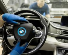 Снимки долгожданного купе BMW слили до премьеры