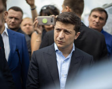 Головне за ніч: трагедія на Донбасі, нові вибори Зеленського, зниження цін на газ та податковий терор