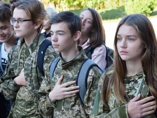 Предмет "Захист України" у школі
