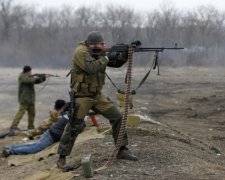У Мар'їнці бойовики обстріляли школу з дітьми