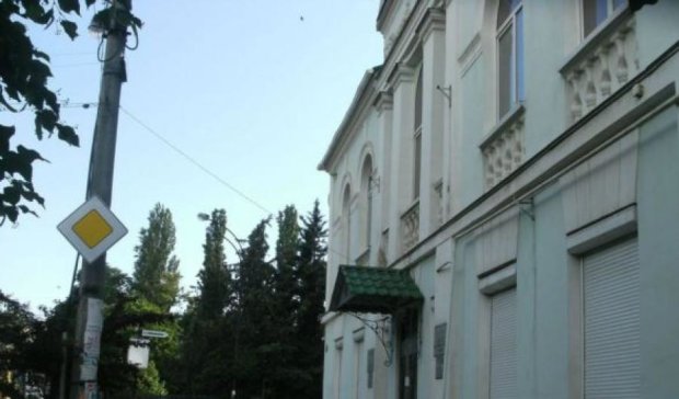 Со здания Меджлиса сорвали крымскотатарский флаг