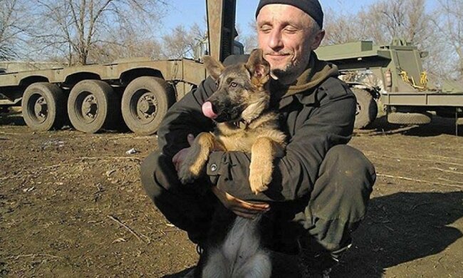 Пухнасті побратими бійців АТО (фото)