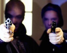 Нейромережу навчили розпізнавати людей навіть в масках