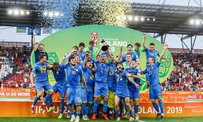 Зеленский предложил провести молодежный ЧМ по футболу в Украине