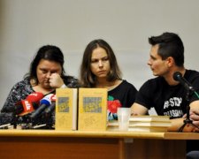 Книжку Надії Савченко продають за 165 гривень