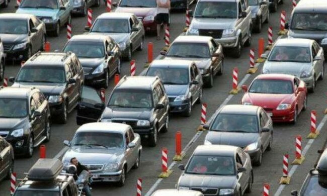 Через негоду Крим відрізаний від материка