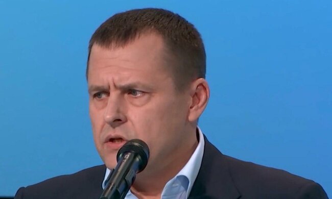 Закоханий Філатов похизувався розумницею-дружиною і пустив дніпрян "у спальню": "Мені 50, я - малюк"