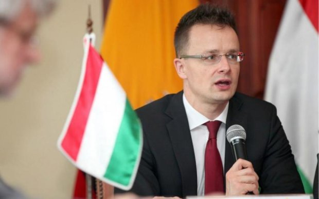 Венгрия включила заднюю в скандале с Украиной: подробности