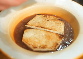 Луковый суп, кадр из видео