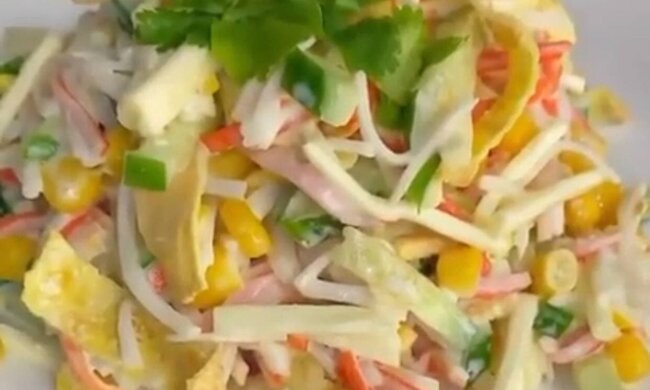 Крабовий салат / скріншот з відео