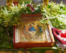 Трійця, зображення з вільних джерел