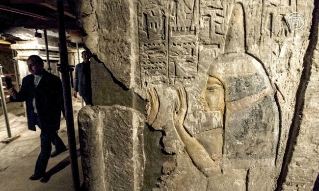 "Яхти, раби і гаджети - все по-царськи": таємне гніздечко Тутанхамона показали всьому світу, пустить сльозу будь-який багач