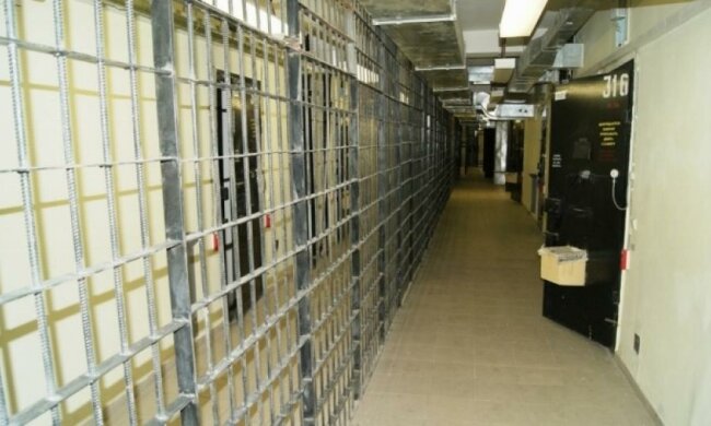 Поліцейський-самогубець просив спалити його тіло під циганську музику