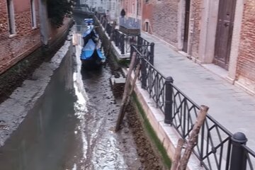 Змілілі канали у Венеції, кадр з відео