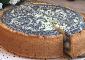 Сирно-маковий пиріг, кадр з відео