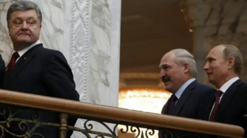 "FirePoint б’є путіну по руках, які Порошенко так ніжно тиснув вже під час війни", - політику дорікнули за критику українських виробників