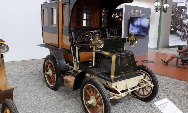 Один из первых авто в мире продадут на аукционе: легендарный экземпляр