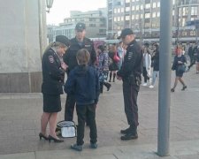 З'явилися моторошні кадри затримання школяра за вірші Шекспіра