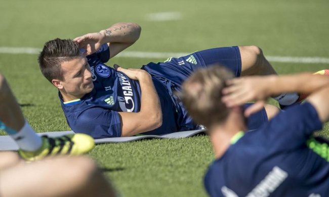 Чешский футбольный клуб прояснил ситуацию по Коноплянке и Ротаню