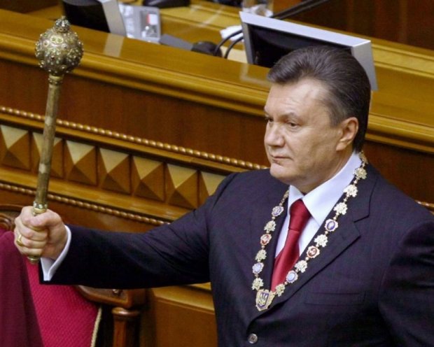 Янукович больше не президент