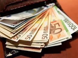 Євро гроші. Фото з відкритих джерел