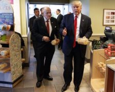 Советник Трампа прибыл в Харьков: фото