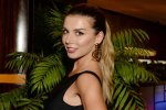 Седокова дала розглянути свій горіх всьому Баку: фото