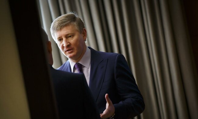 Ахметов, Коломойский и... Зеленский? СМИ намекнули на заговор