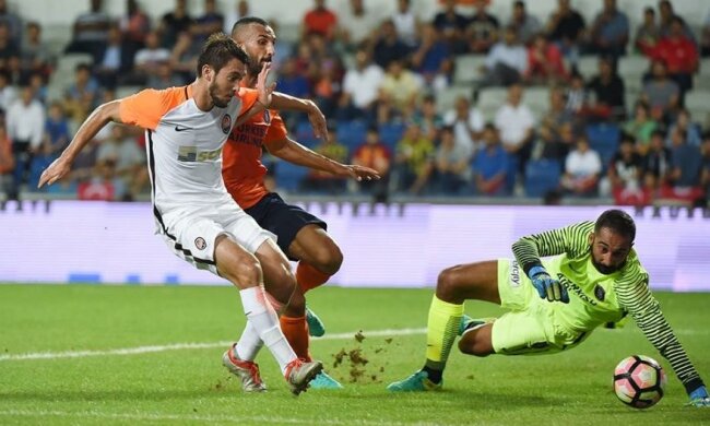 Победа "Шахтера" стала юбилейной для украинских клубов