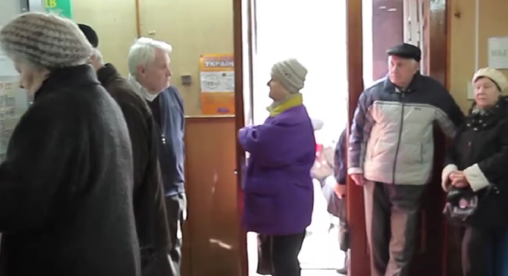 Пенсионеры. Фото: скрин youtube