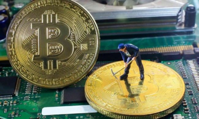 Битва криптовалют: новий конкурент і падіння біткоіну