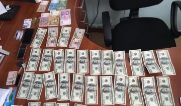 Поліція викрила "кругову поруку" корупціонерів Харкова
