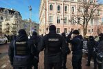 "Погибший" на митинге под Радой и сломанные ребра: в полиции сделали срочное заявление после столкновений