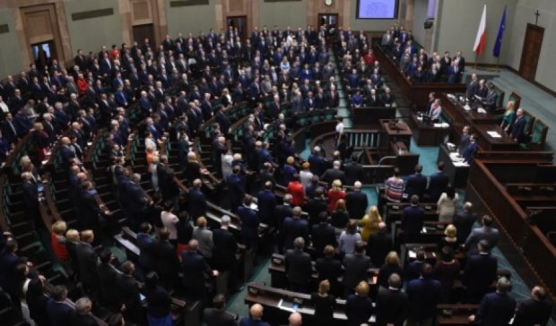 Польский парламент почтил память жертв Голодомора