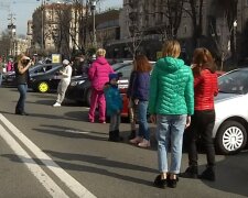 женское ралли, скриншот из видео