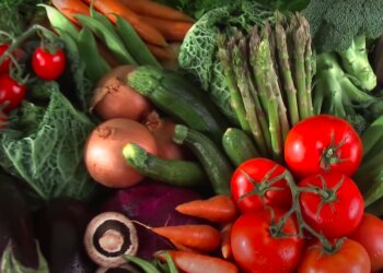 Полезные продукты питания, скриншот YouTube