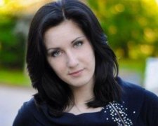 В Севастополі поліцейські закопали дівчину, яка випала з вікна