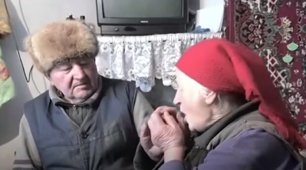 Пенсіонери на Донбасі. Фото: Youtube