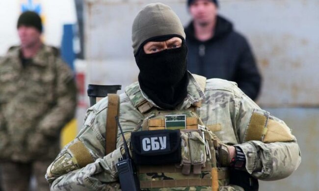 Не чекали: журналісти увірвалися в таємний ізолятор СБУ