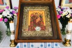 У храмі Тернопільщини ікона Божої Матері заплакала, як жива жінка: кадри дива