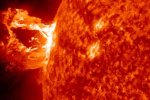 Ученые засняли удивительную солнечную вспышку
